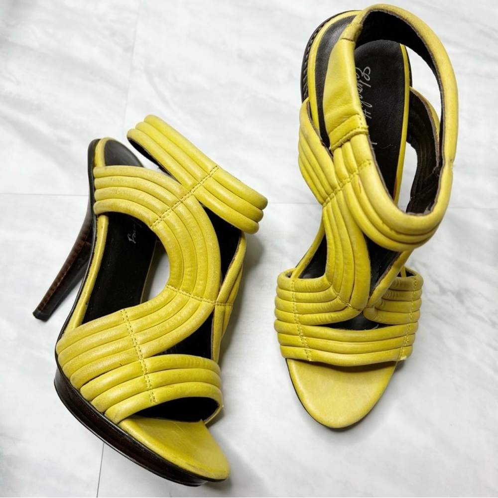 Elizabeth and James E star Heels 6.5